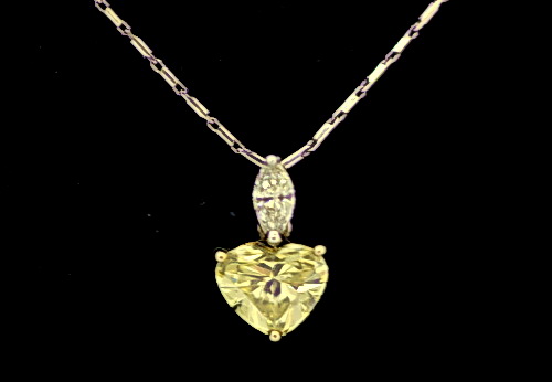 Dp/1.55 CTS / NATURAL FANCY b/ VS1 ߫mpP k